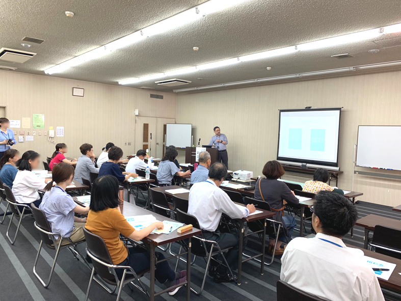 滋賀県草津市で「基本を学ぶ　伝わるチラシ作成講座」セミナーを行いました。